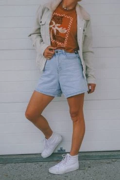 Salty Shreds Palm Trees & Acoustics Fade Out Ladies Tank -Salty Shreds Shop image 355e352c 3ada 4263 95a0 e80259681b8d