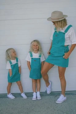 Salty Shreds Minimalist Everyday Cropped Tee - Ladies -Salty Shreds Shop image 52872ad1 fb3f 4652 a2e4 757f9af53283